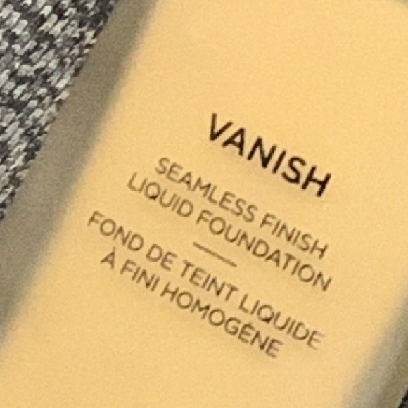 NEW!! Hourglass Vanish Seamless Liquid Foundation - Picture 2 of 2